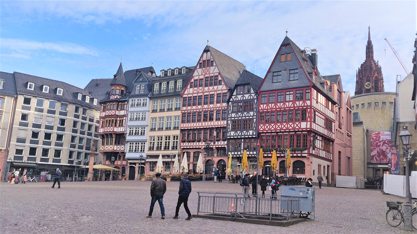 Frankfurt in half-day-top attractions,  Römerberg Frankfurt Germany