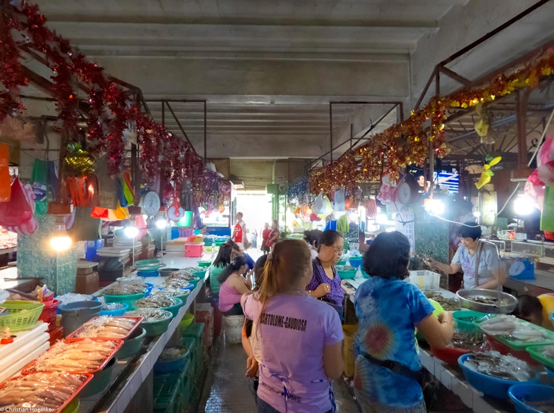 Dampa-Seaside-Market