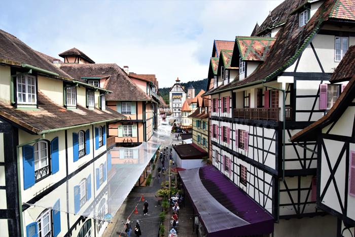The Best 13 Things to Do at Colmar Tropicale