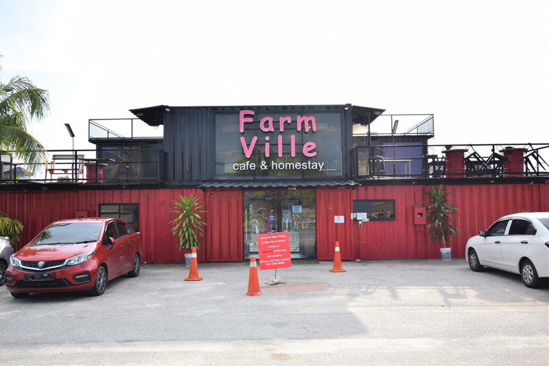 Farm Ville Cafe and Homestay