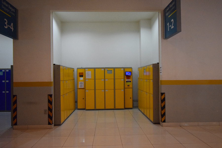 Luggage lockers in TBS