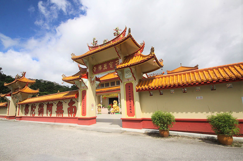 Sam-Poh-Temple