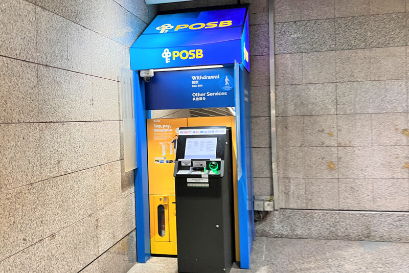 Making Cashless Payments in Singapore