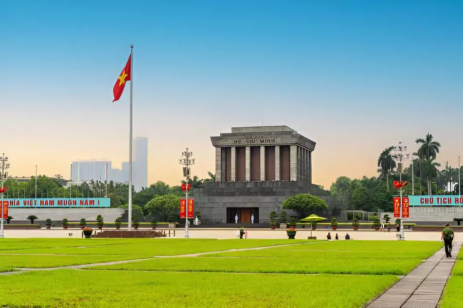 ho-chi-minh-mausoleum