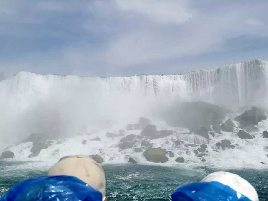 Ultimate Niagara Falls Travel Guide 2025 | Visiting Both Sides of the Falls 2 best-time-to-visit-niagara-falls