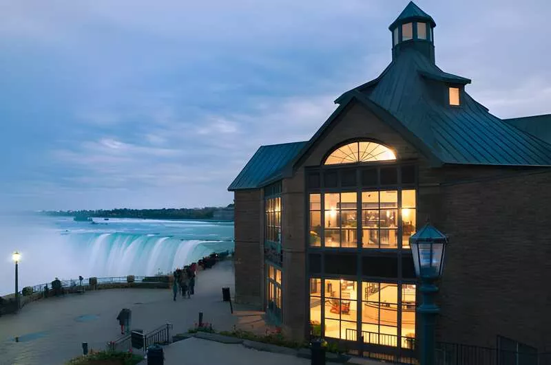Ultimate Niagara Falls Travel Guide 2025 | Visiting Both Sides of the Falls 4 table-rock-center